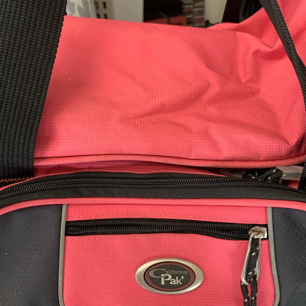 California Pak Duffle bag/luggage